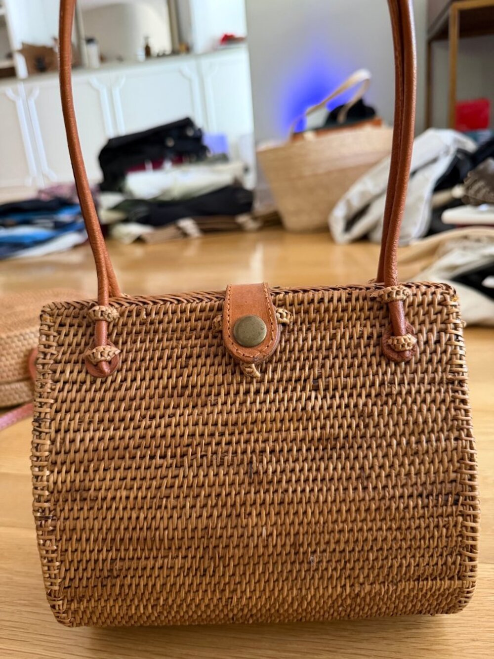 Woven Rattan Box Handbag - Picture 2 of 2